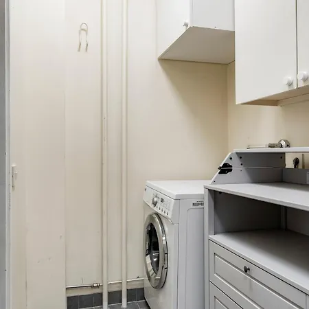 Cozy Near Centrum, Free Parking *