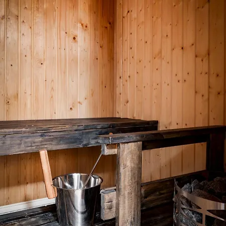 Cozy Near Centrum, Free Parking Apartman